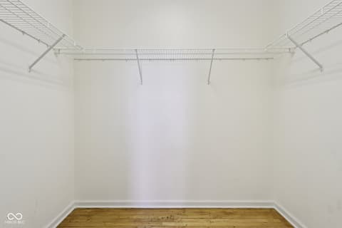 Photo of 624 E Walnut Street, Indianapolis, IN