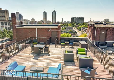 Photo of 624 E Walnut Street, Indianapolis, IN