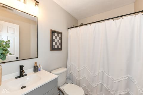 Photo of 15226 High Timber Lane, Noblesville, IN