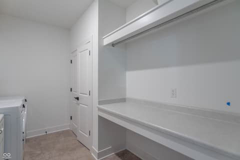 Laundry room at 921 Justine Circle E, Indianapolis, IN