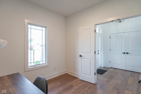 Home office at 921 Justine Circle E, Indianapolis, IN