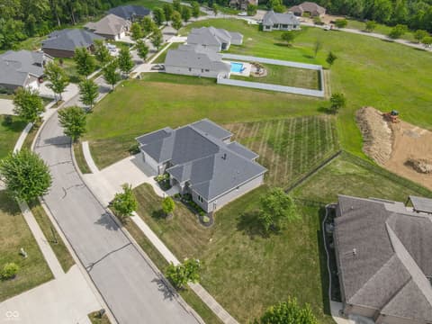 Aerial view at 921 Justine Circle E, Indianapolis, IN