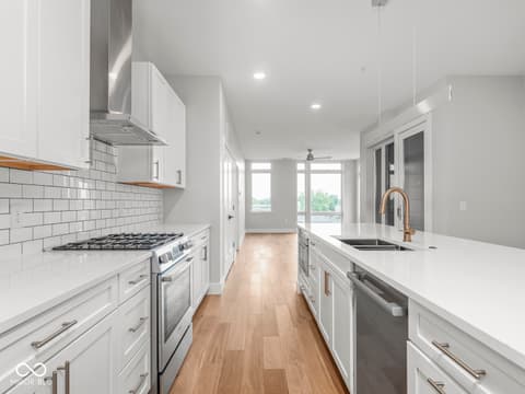 Photo of 319 E 16th Street, Indianapolis, IN