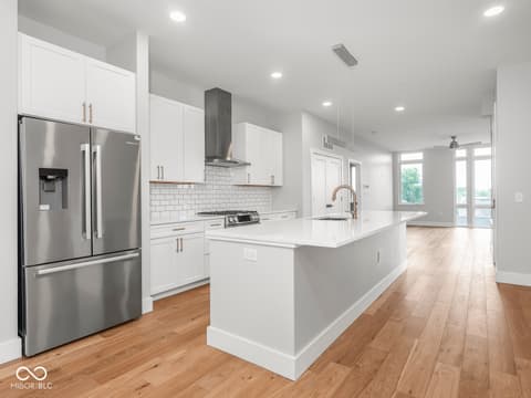 Photo of 319 E 16th Street, Indianapolis, IN