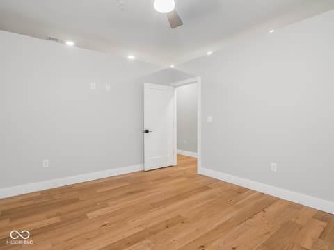 Photo of 319 E 16th Street, Indianapolis, IN