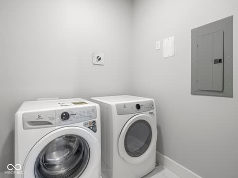 Photo of 319 E 16th Street, Indianapolis, IN