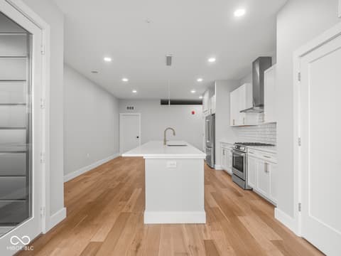 Photo of 319 E 16th Street, Indianapolis, IN