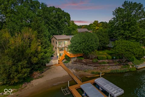 1628 W Port Court