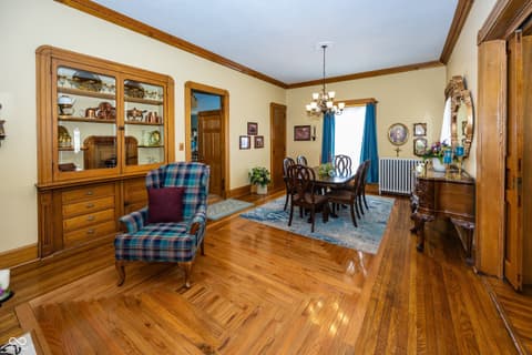 Photo of 116 W Main Street, Knightstown, IN