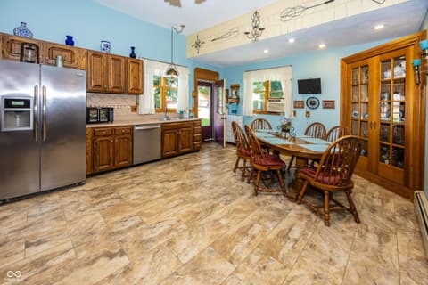 Photo of 116 W Main Street, Knightstown, IN