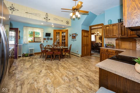 Photo of 116 W Main Street, Knightstown, IN