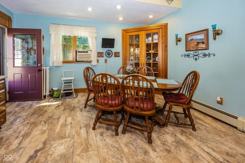 Photo of 116 W Main Street, Knightstown, IN