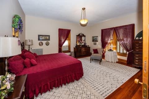 Photo of 116 W Main Street, Knightstown, IN