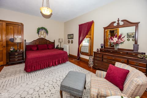 Photo of 116 W Main Street, Knightstown, IN
