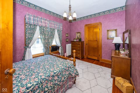 Photo of 116 W Main Street, Knightstown, IN