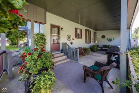 Photo of 116 W Main Street, Knightstown, IN