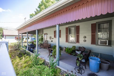 Photo of 116 W Main Street, Knightstown, IN