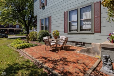 Photo of 116 W Main Street, Knightstown, IN