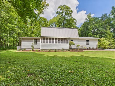 Photo of 3263 W County Road 250 S, Versailles, IN