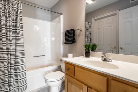 Photo of 13220 Griffin Run, Carmel, IN