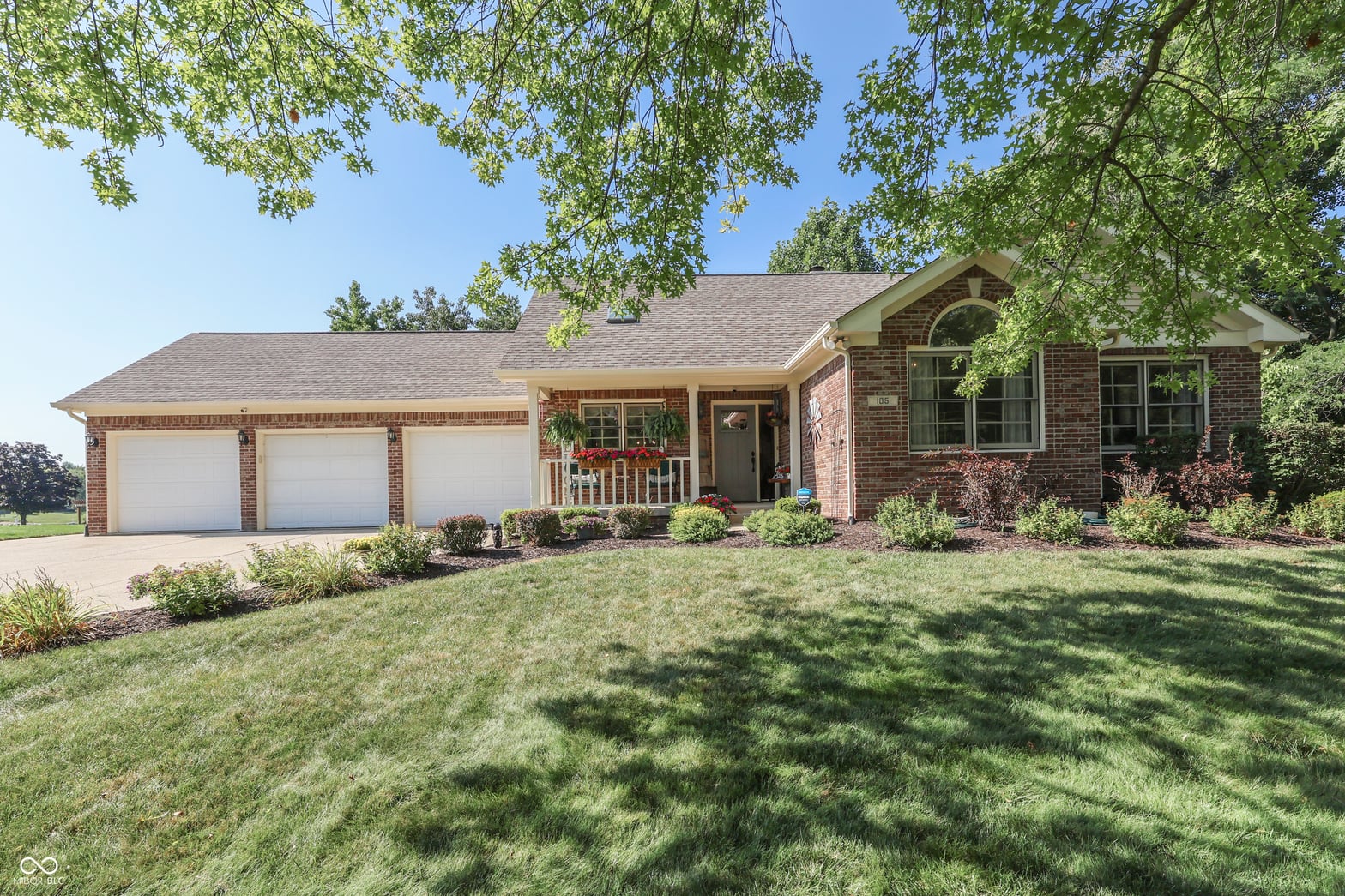 Photo of 105 Abbey Road, Noblesville, IN