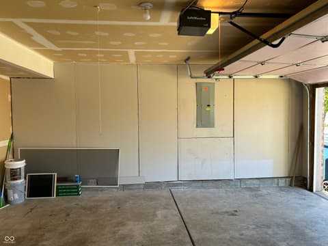 Garage at 3445 W 53rd Street, Indianapolis, IN