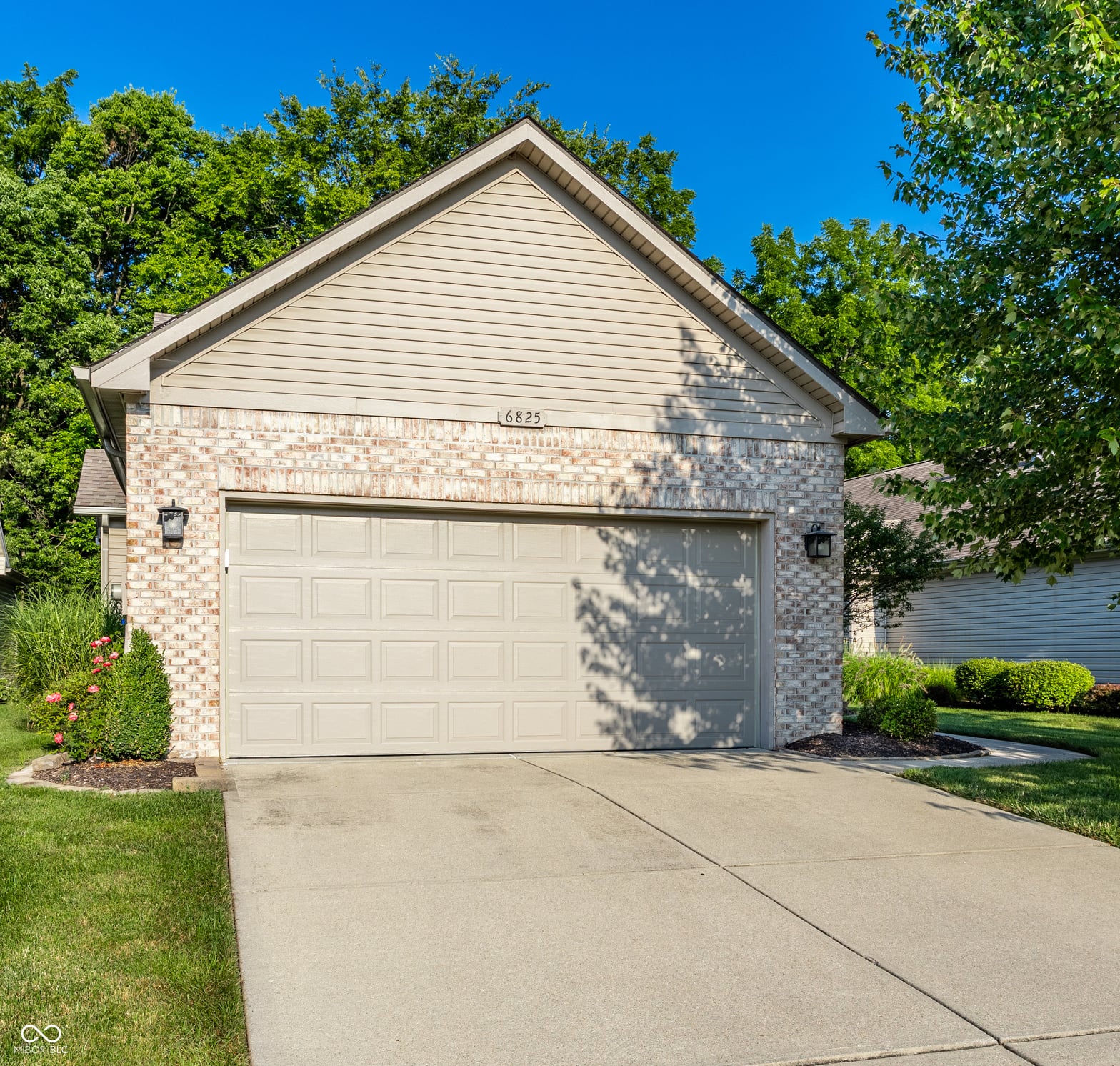 Front exterior at 6825 Harbour Woods Overlook, Noblesville, IN