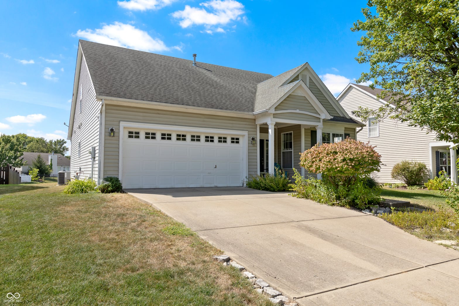 Photo of 10290 Glenn Abbey Lane, Fishers, IN