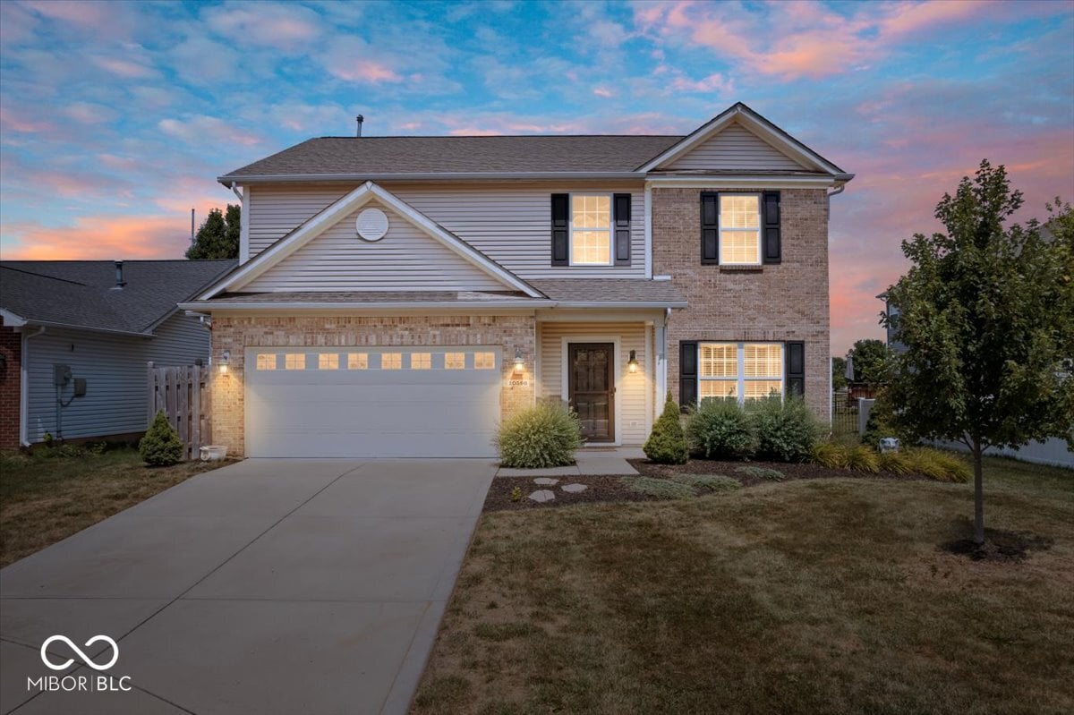 Front exterior at 10596 Cobton Circle, Noblesville, IN