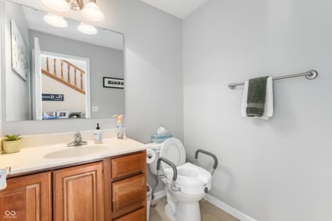 Photo of 9500 W Thurston Court, Yorktown, IN