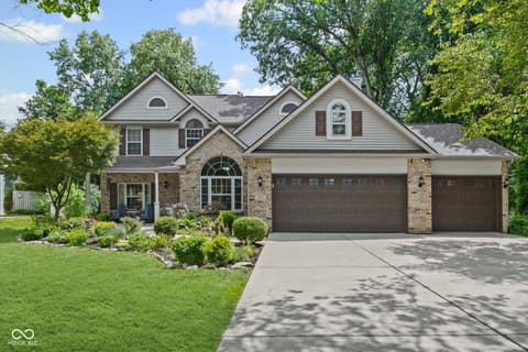809 Red Oaks Lane