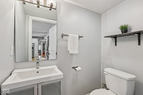 Photo of 1229 E Market Street, Indianapolis, IN