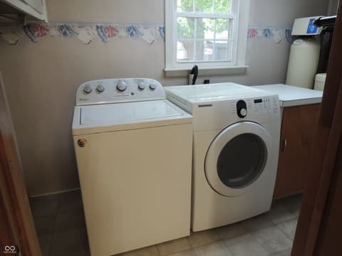 Laundry room at 223 W 9th Street, Lapel, IN