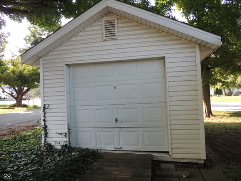 Out Buildings — 223 W 9th Street, Lapel, IN