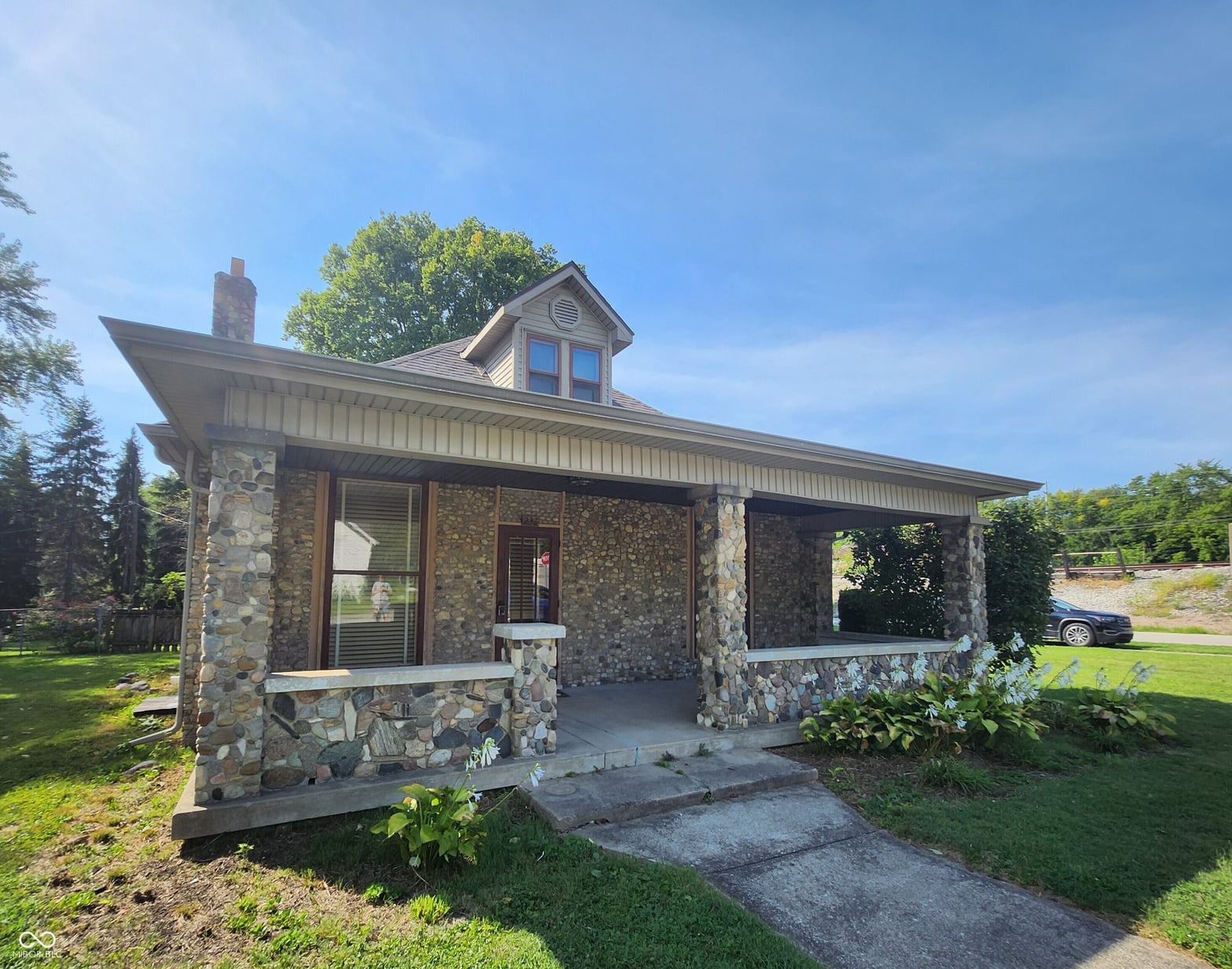 Front exterior at 237 N Poplar Street, Morristown, IN