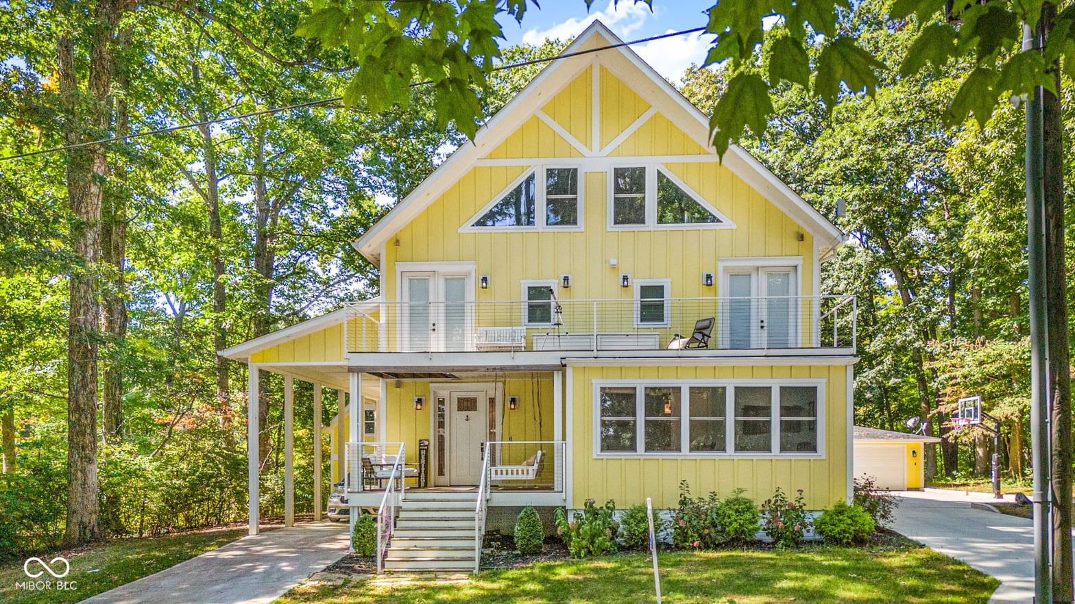 Front exterior at 716 S Oak Street, Rockville, IN