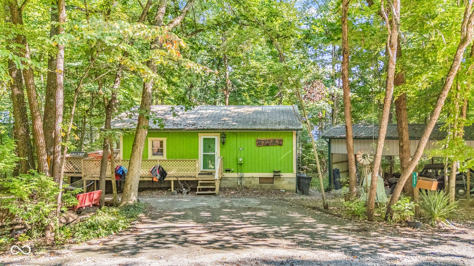 Front exterior at 553 S 880 E, Rockville, IN