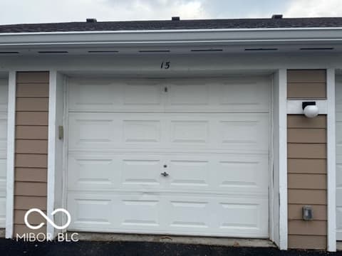 Garage at 6519 Jade Stream Court, Indianapolis, IN