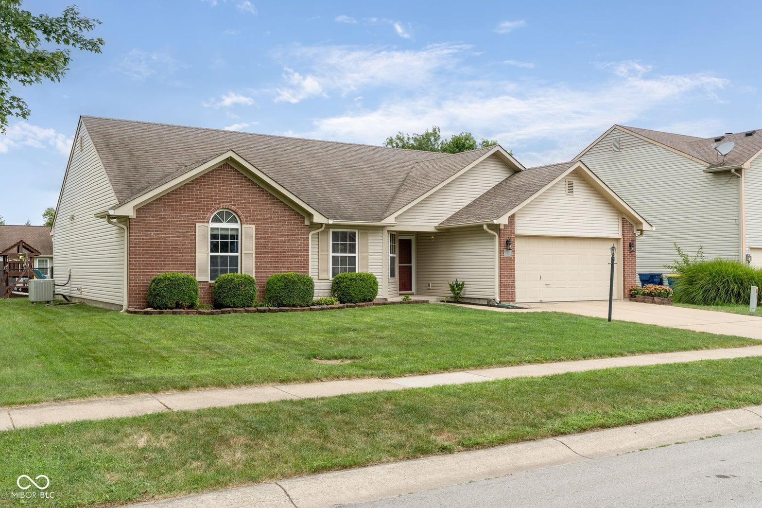 Front exterior at 12828 Ramsgate Court, Fishers, IN