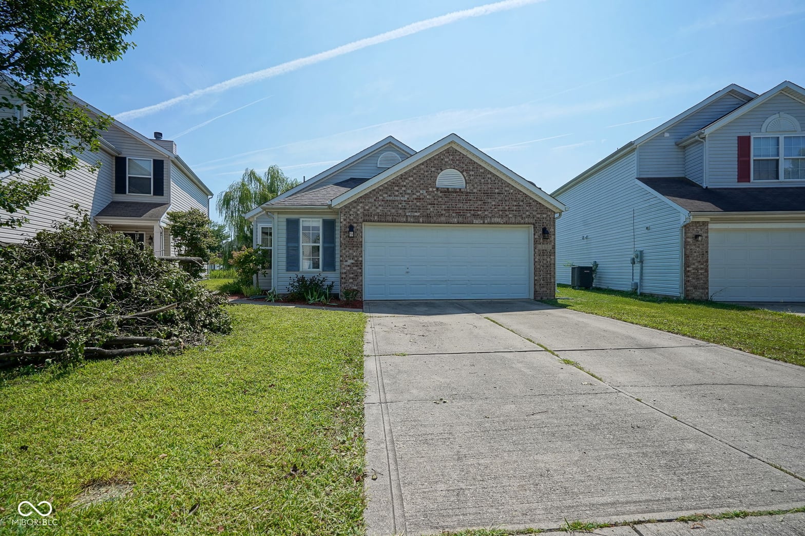 Front exterior at 547 Grabill Drive, Westfield, IN
