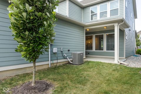Photo of 17362 Dovehouse Lane, Westfield, IN