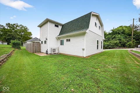 Photo of 901 25th Street, Bedford, IN