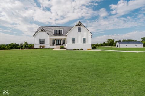526 W 256th Street