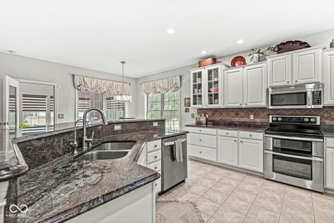 Photo of 19475 Potters Bridge Road, Noblesville, IN