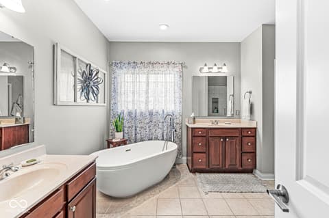 Photo of 19475 Potters Bridge Road, Noblesville, IN