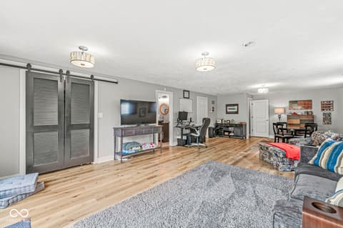 Photo of 19475 Potters Bridge Road, Noblesville, IN