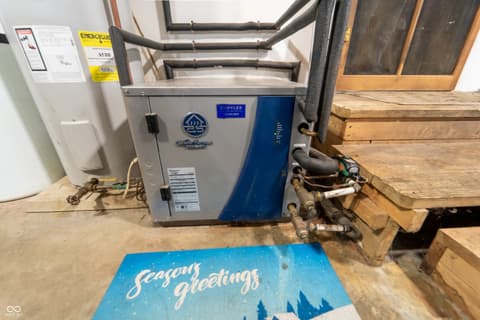 Utility Room — 11020 W Us Highway 40, Charlottesville, IN