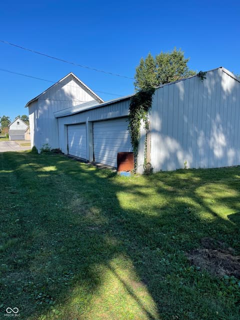Out Buildings — 909 E Washington Street, Martinsville, IN
