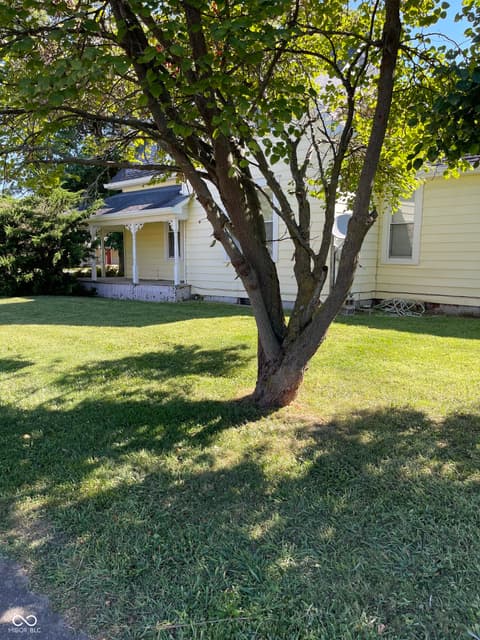 Photo of 909 E Washington Street, Martinsville, IN