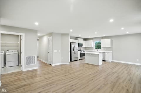 Photo of 1275 Gunnison Drive, Greenfield, IN
